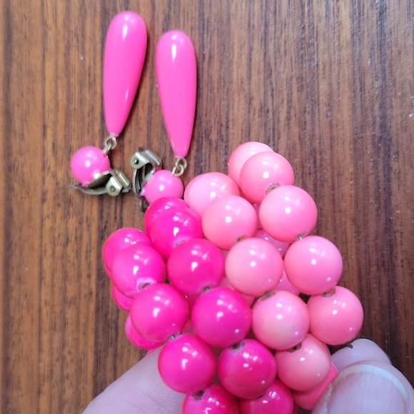 Vintage Bracelet and Clip on earrrings  pink - Picture 5 of 6